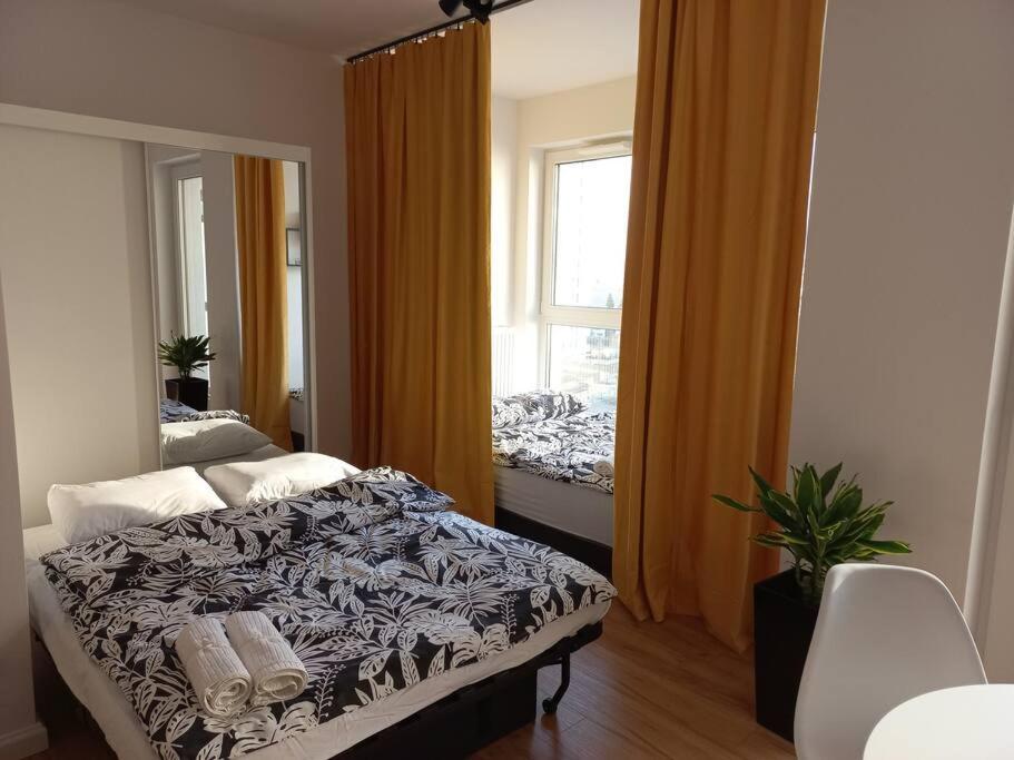 Blisko Morza I Stadionu Polsat Arena Apartamento *